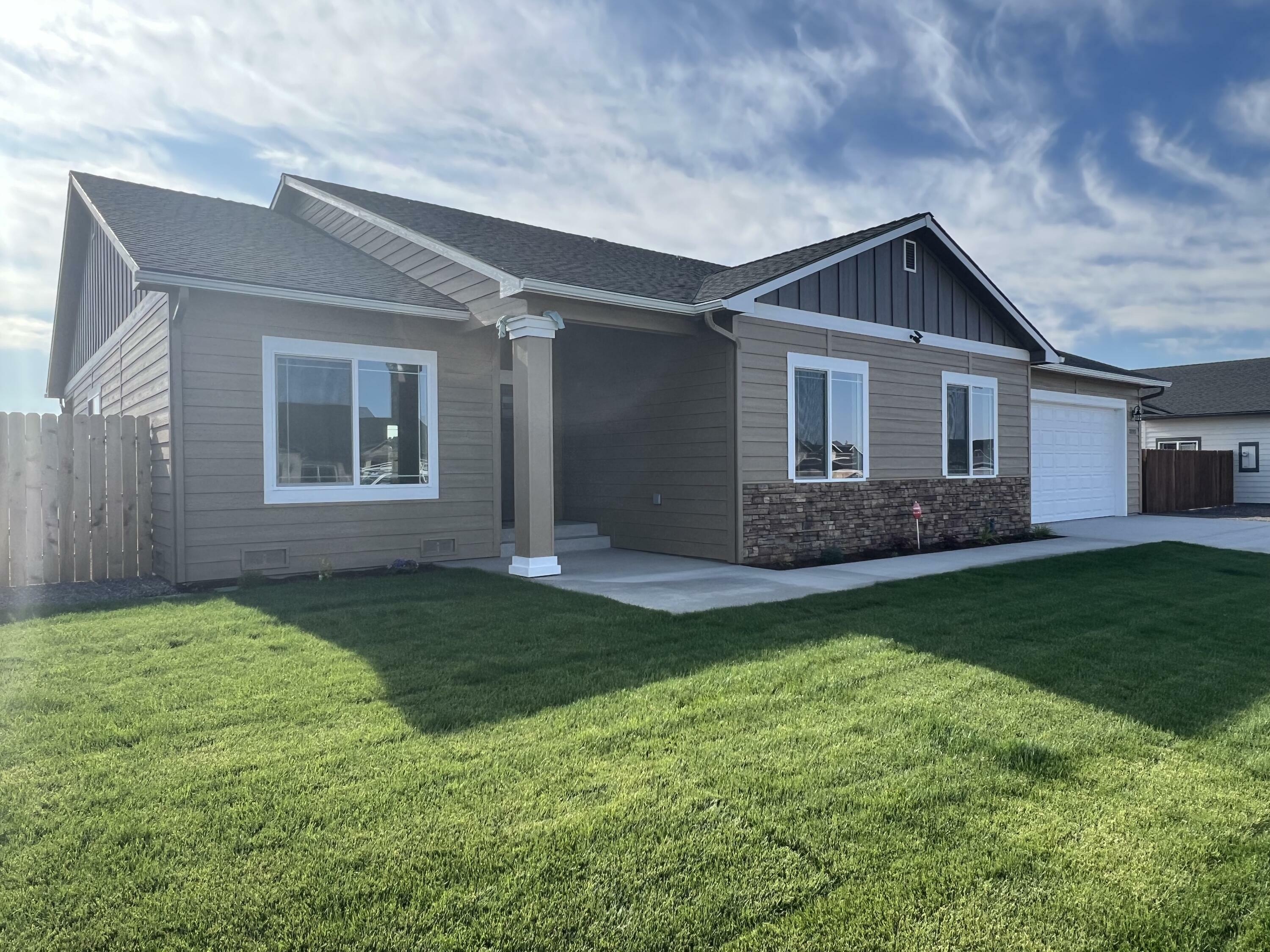 3723 La Habra Way  Klamath Falls OR 97603 photo