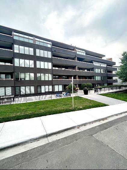 Photo de la propriété: 511 56 Avenue SW 405 AB T2V 0G6