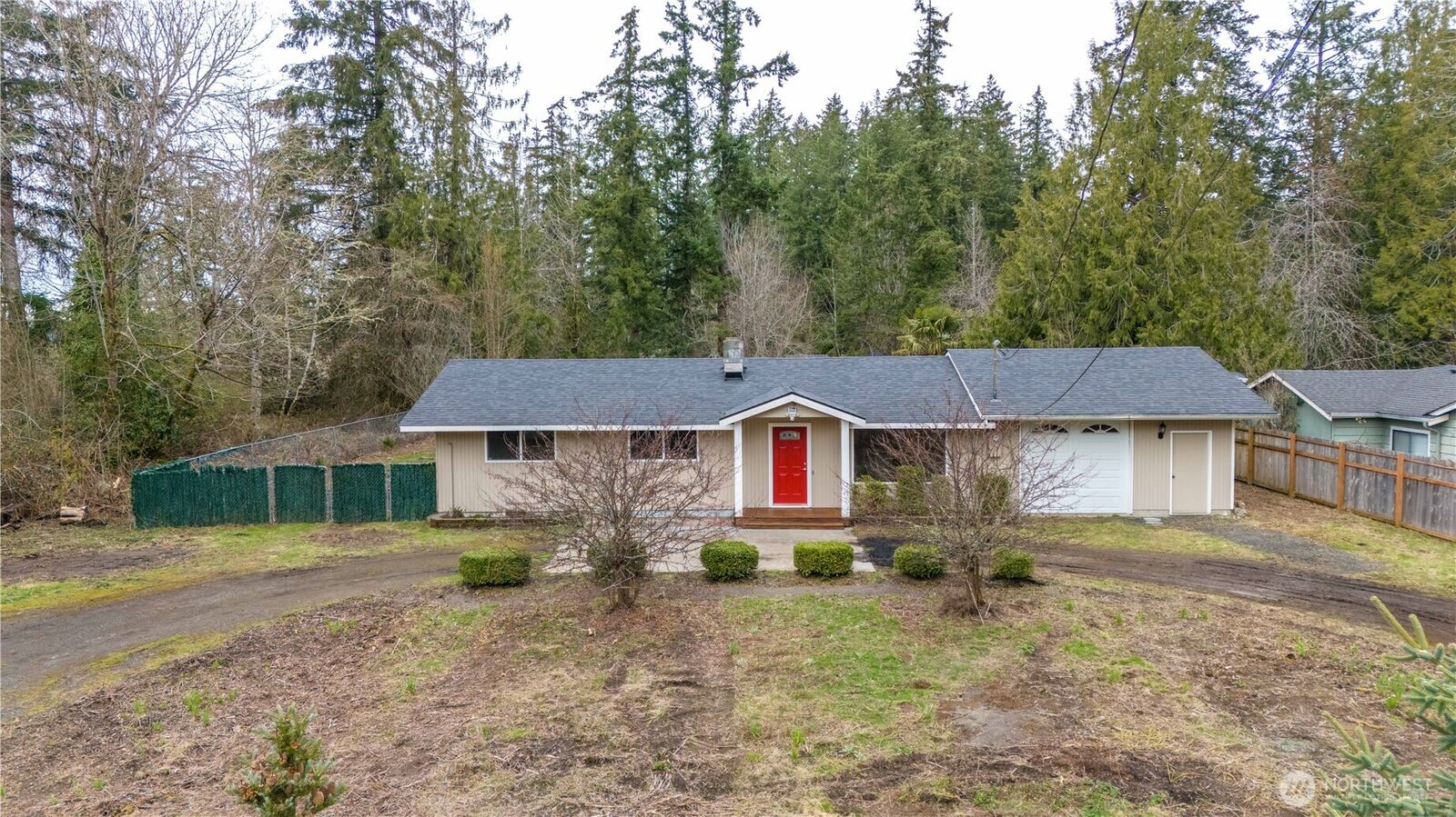 Property Photo: 204 41st Avenue NE WA 98506