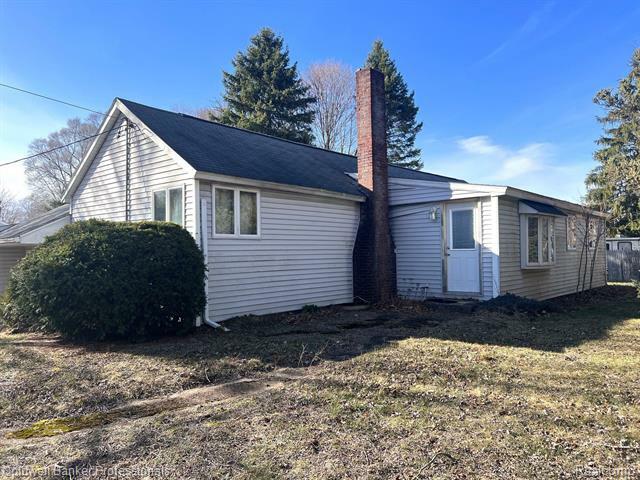 Property Photo: 200 Rolfe Street W MI 48872