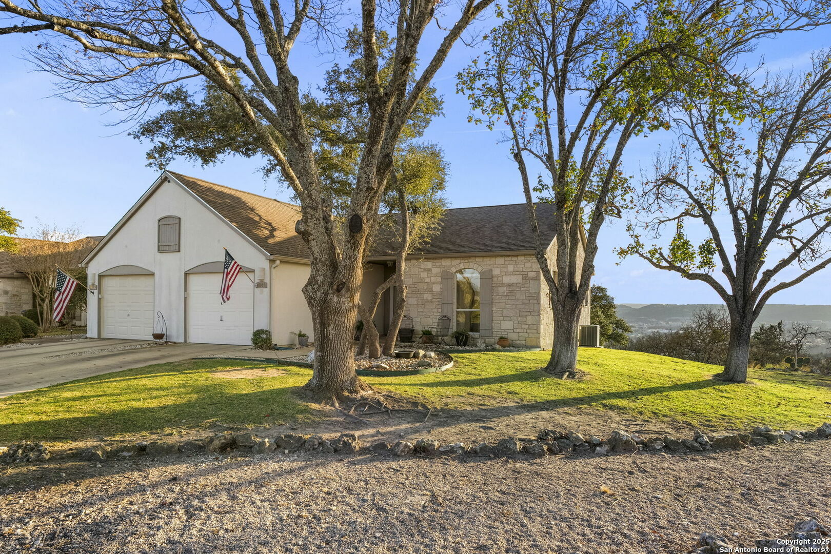Property Photo: 1044 Edinburgh Dr 1044 TX 78028
