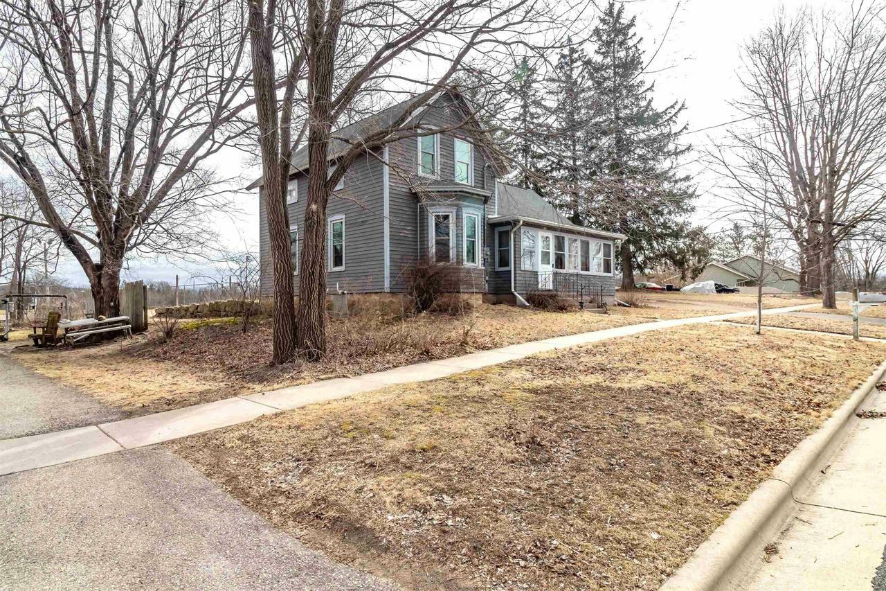 Property Photo: 237 South Lincoln Street WI 53955