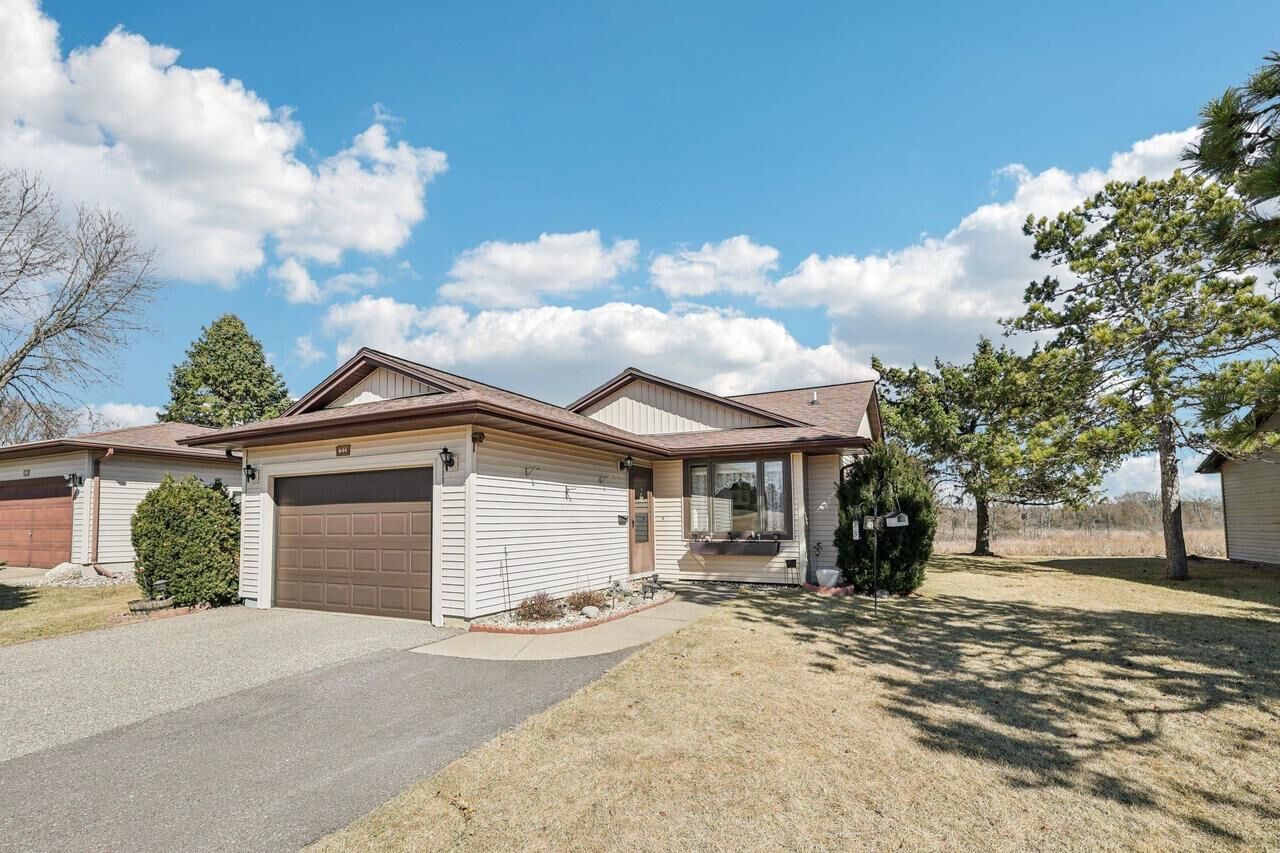 Property Photo: 644 Saddle Ridge WI 53901