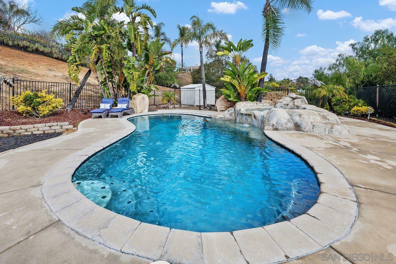 Property Photo: 410 Woodland Ln CA 92021