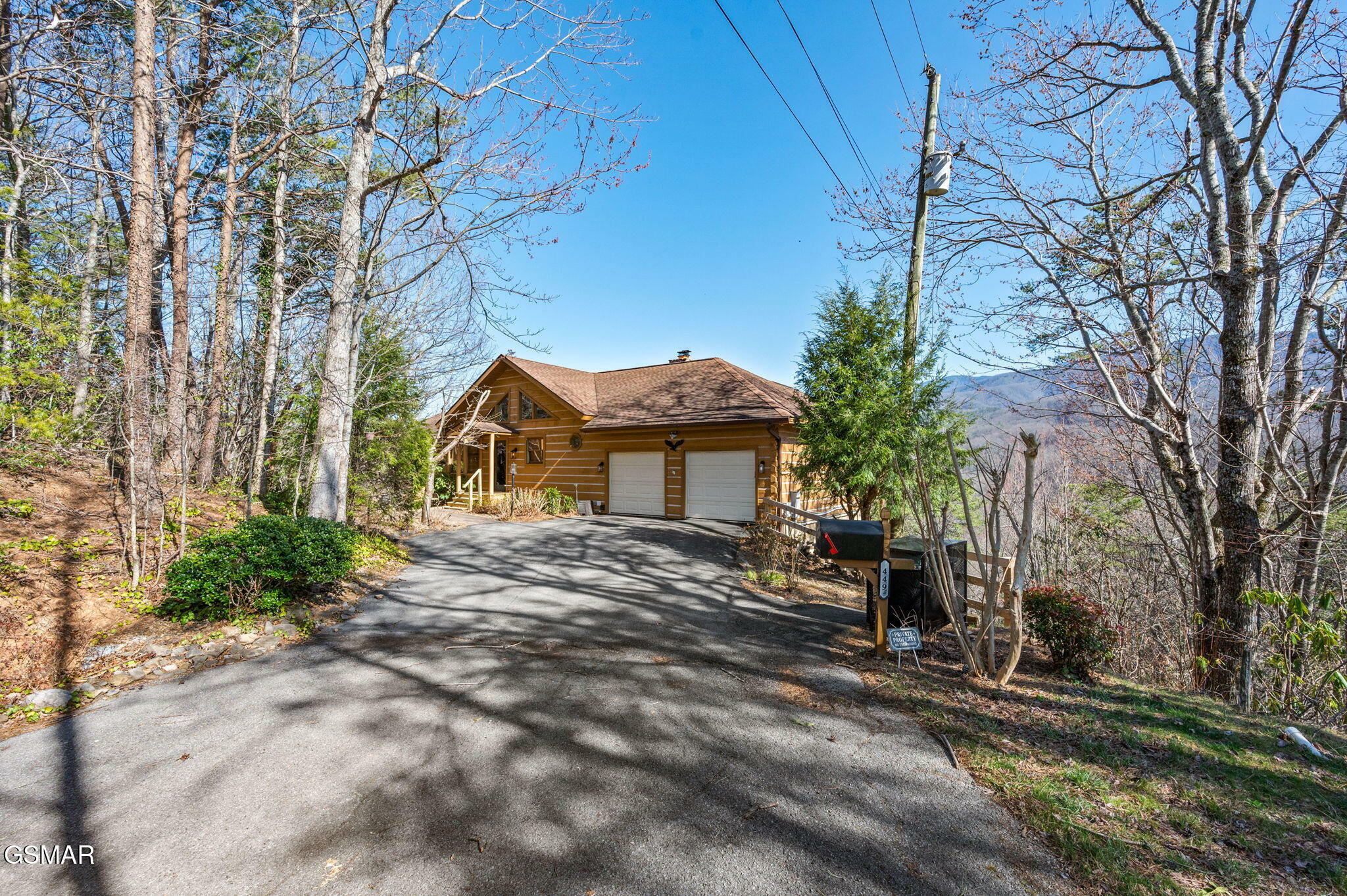 Property Photo: 449 Lucerne Way TN 37738