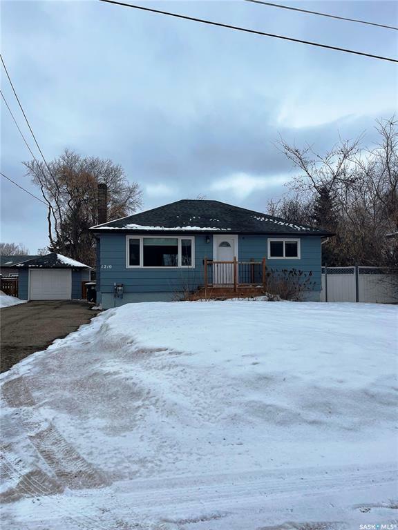 1210 6th Street E  Prince Albert SK S6V 0P7 photo