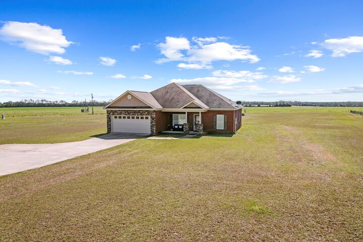 Property Photo:  10570 County Road 41  AL 36344 