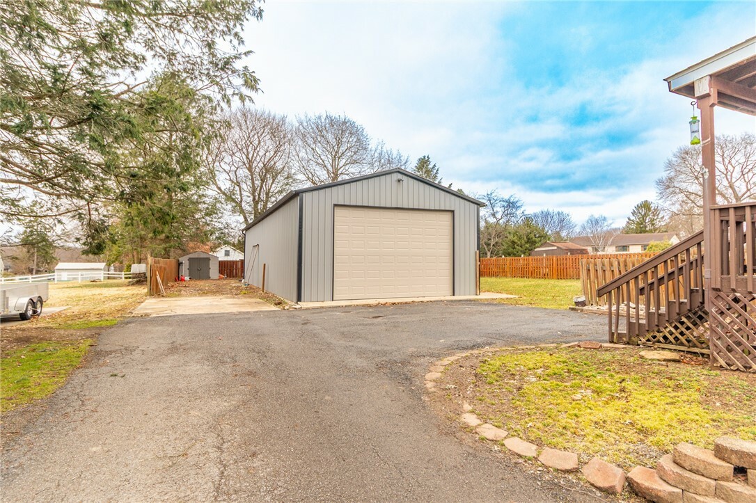 Property Photo: 1408 N Main St Ext PA 16001