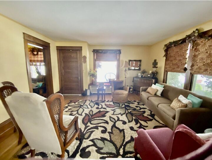 Property Photo:  308 SE 8th Ave  SD 57401 