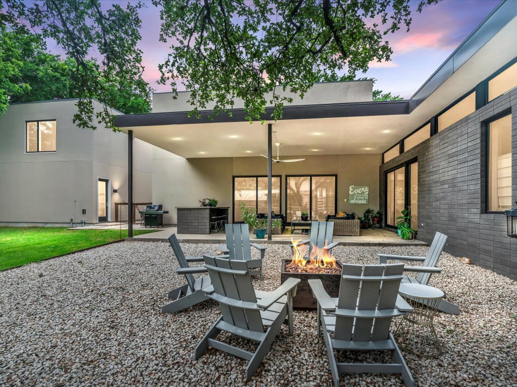 1703 Dexter Street  Austin TX 78704 photo
