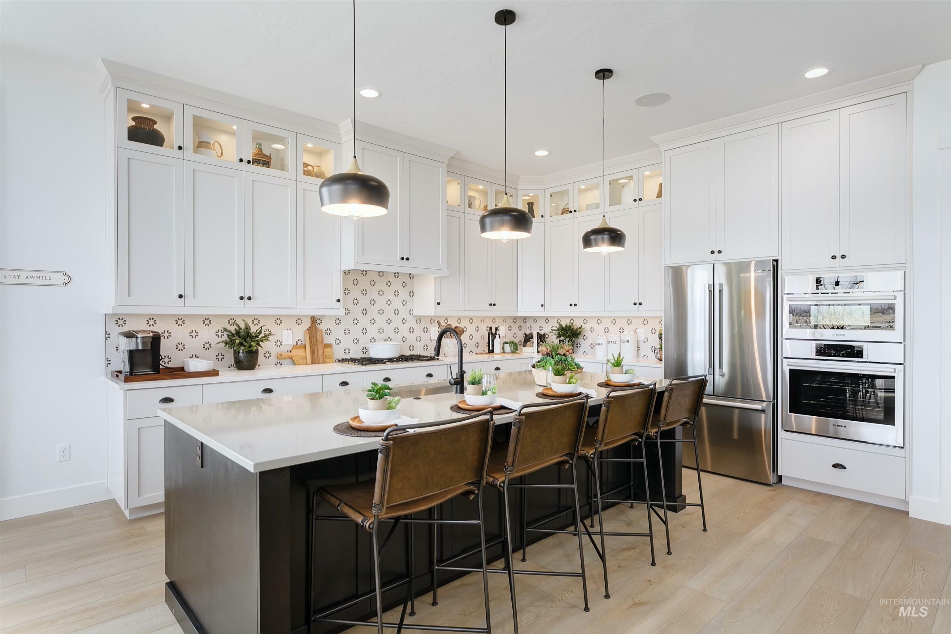 Property Photo: 2106 N Annadale Ave ID 83616