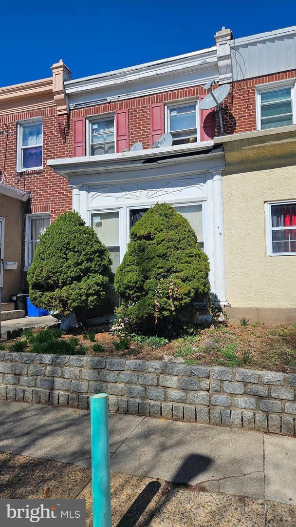 Property Photo: 423 E Mentor Street PA 19120