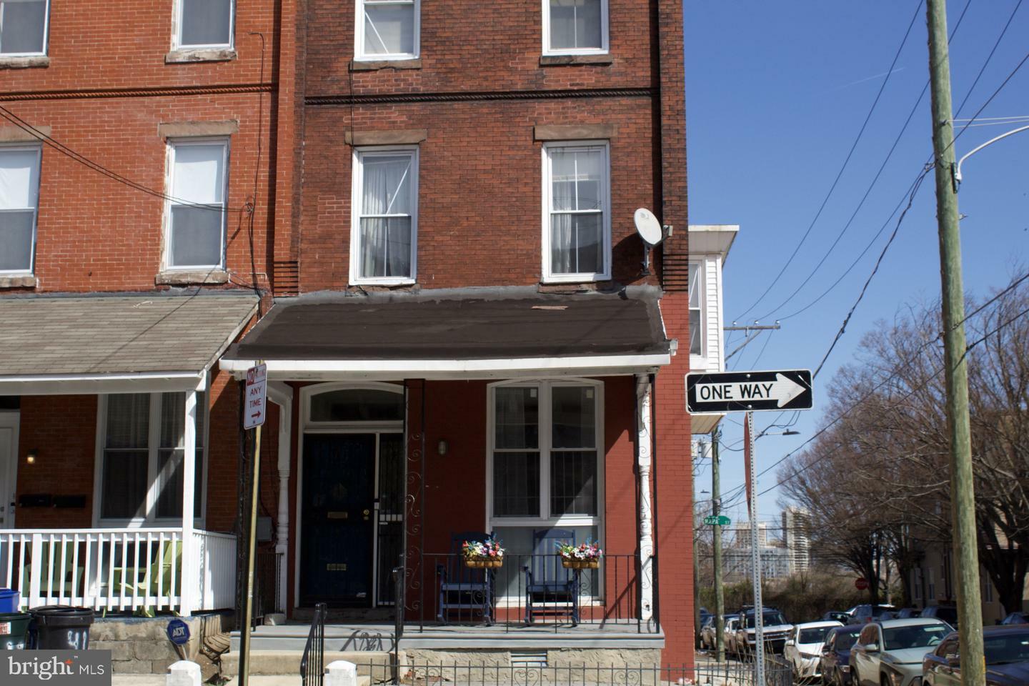 417 N 32nd Street  Philadelphia PA 19104 photo