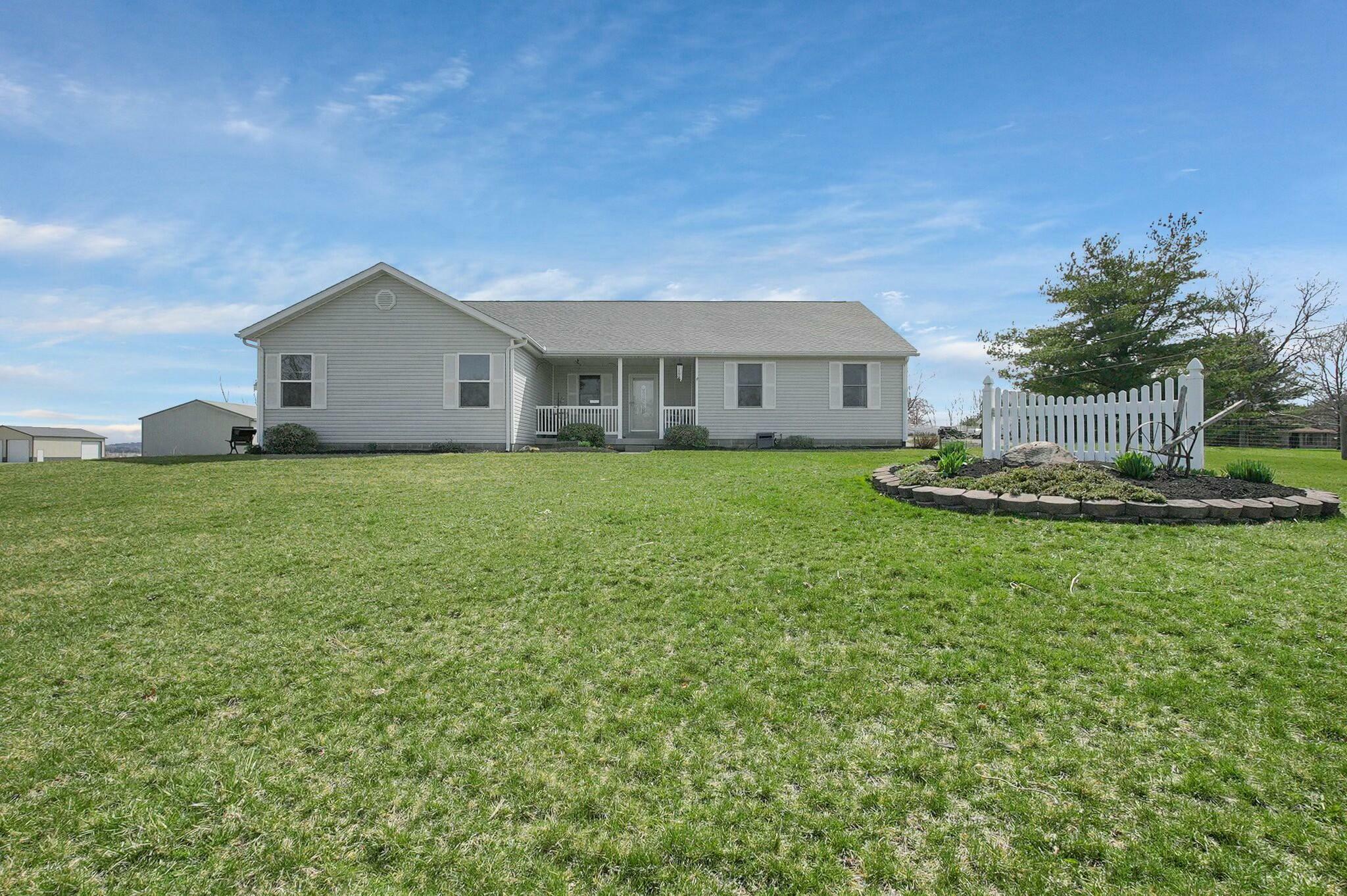 5107 Ashville Fairfield Road  Ashville OH 43103 photo