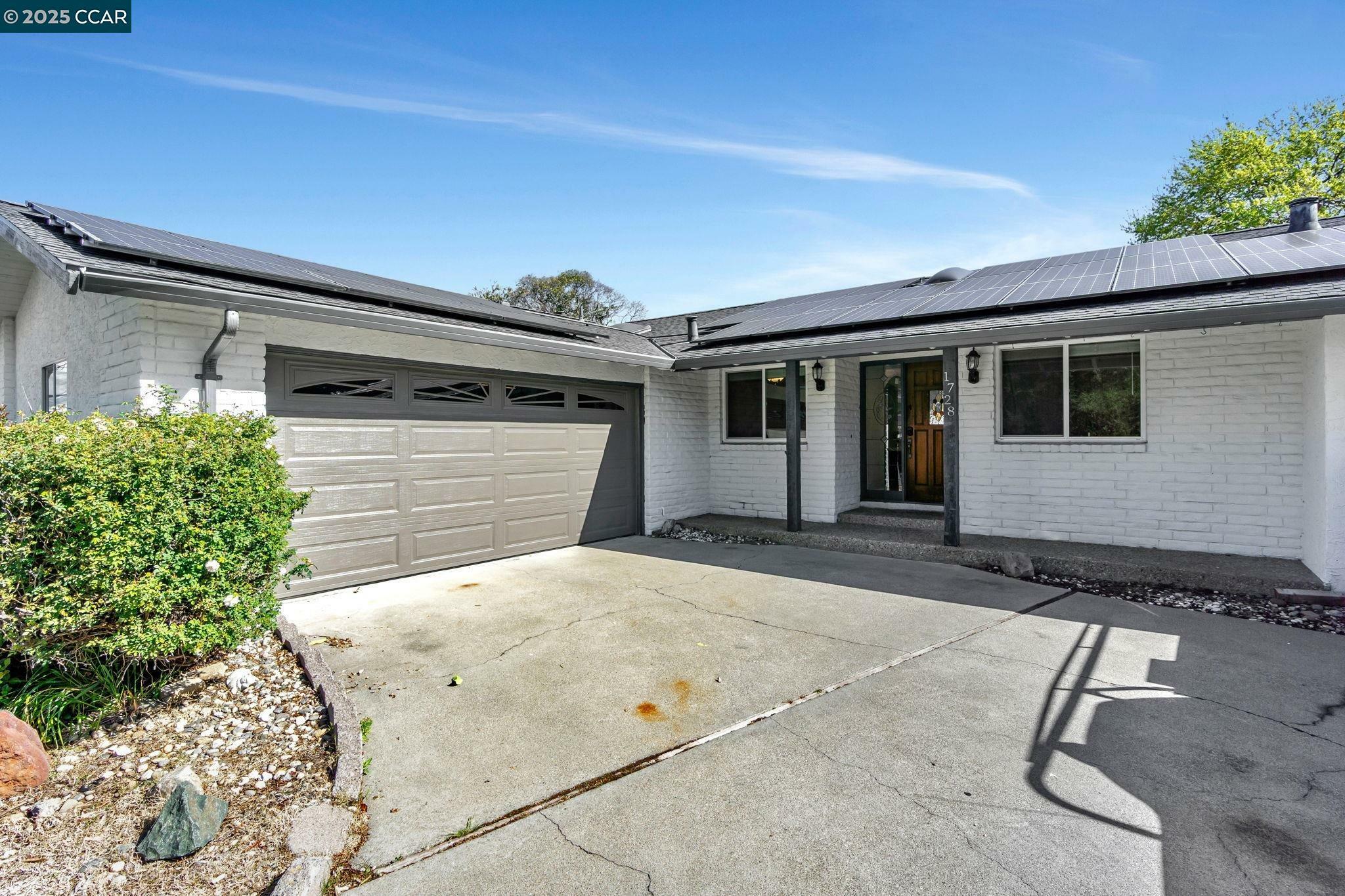 Property Photo: 1728 Netto Ct CA 94521
