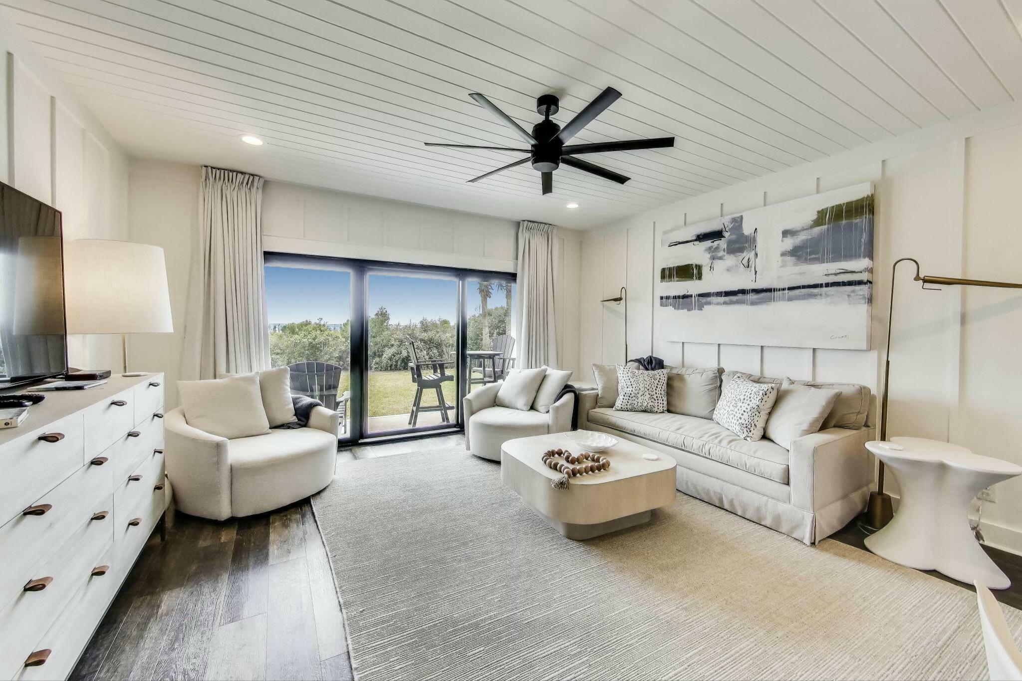 Property Photo: 3604 E County Highway 30A Unit A4 FL 32459