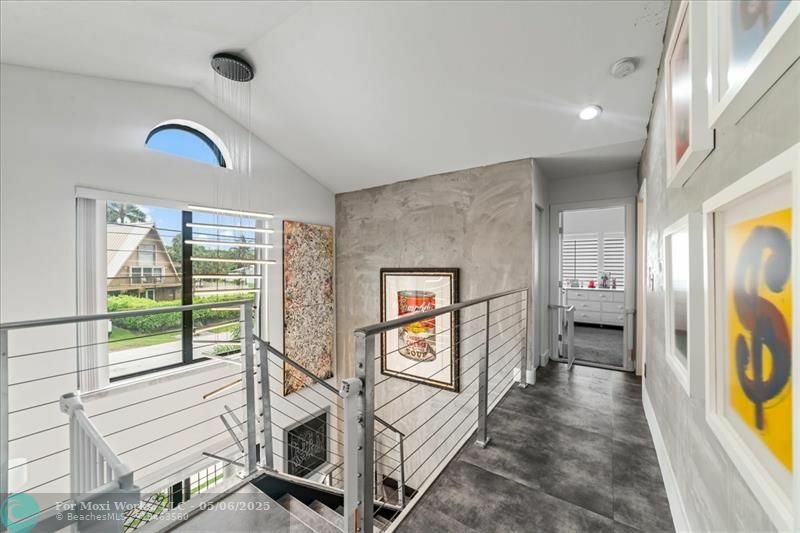 Property Photo: 1630 SE 3rd St FL 33060