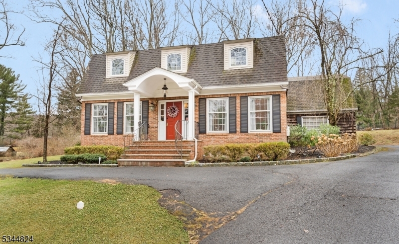 Property Photo:  4 Glen Gary Dr  NJ 07945 