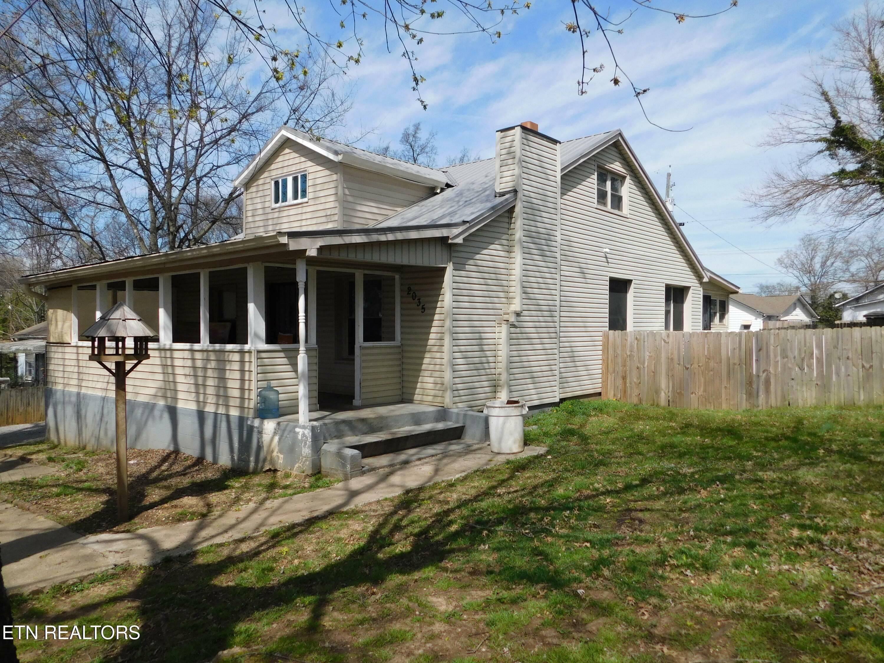 Property Photo: 2035 Boyd St TN 37921