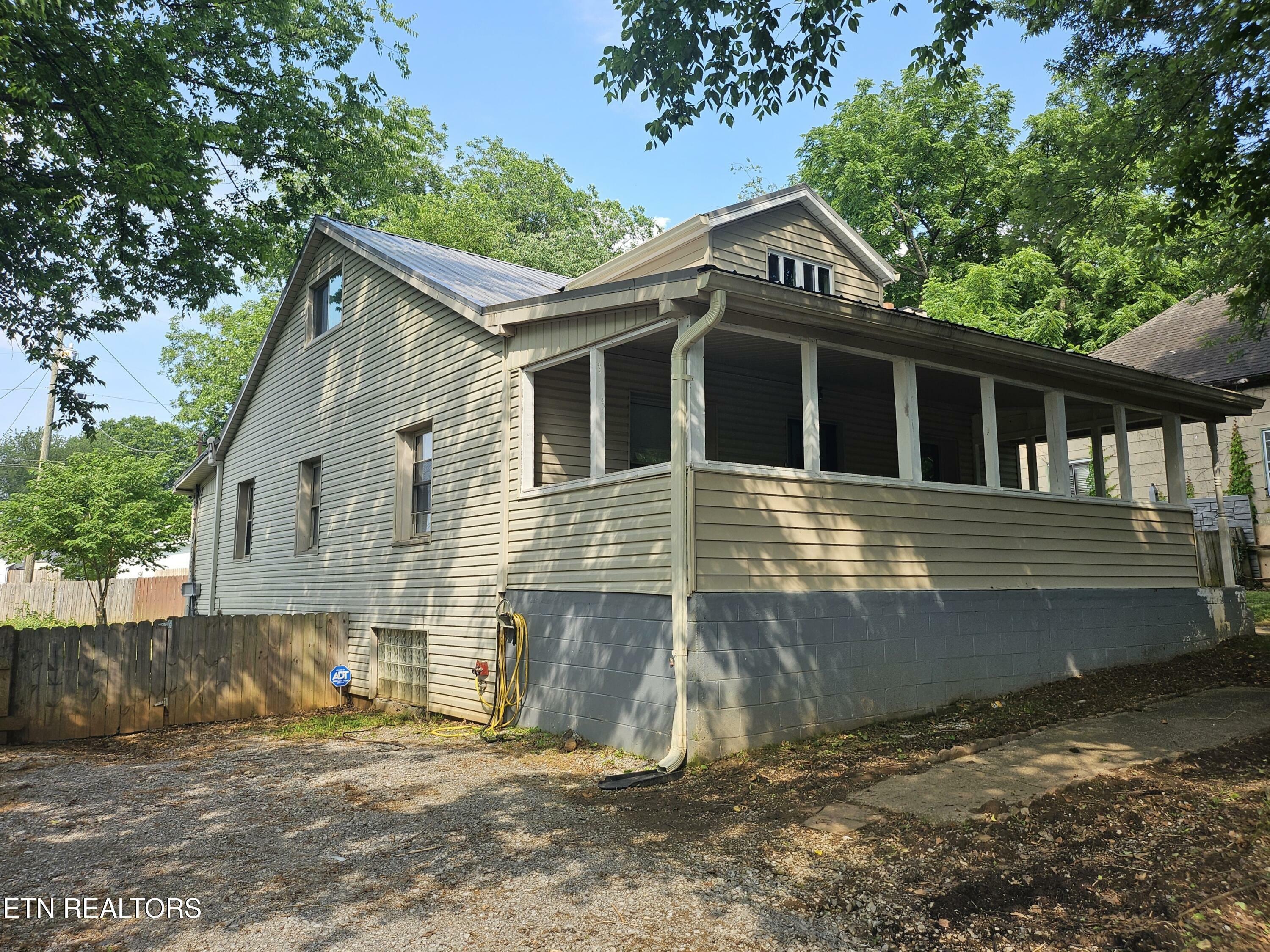 Property Photo: 2035 Boyd St TN 37921