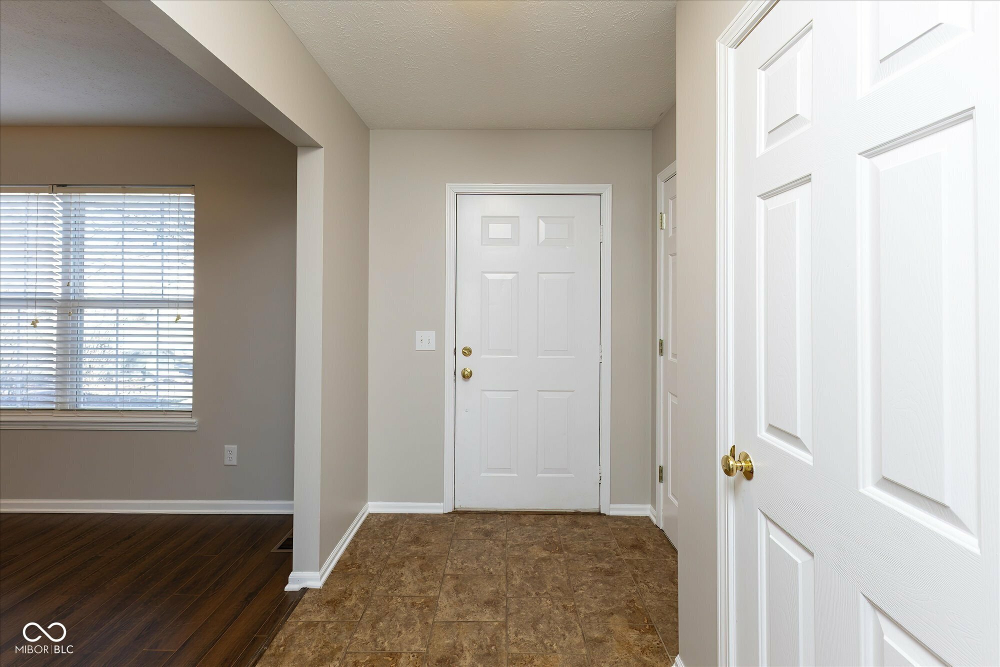 Property Photo: 6513 Kingsbury Way IN 46077