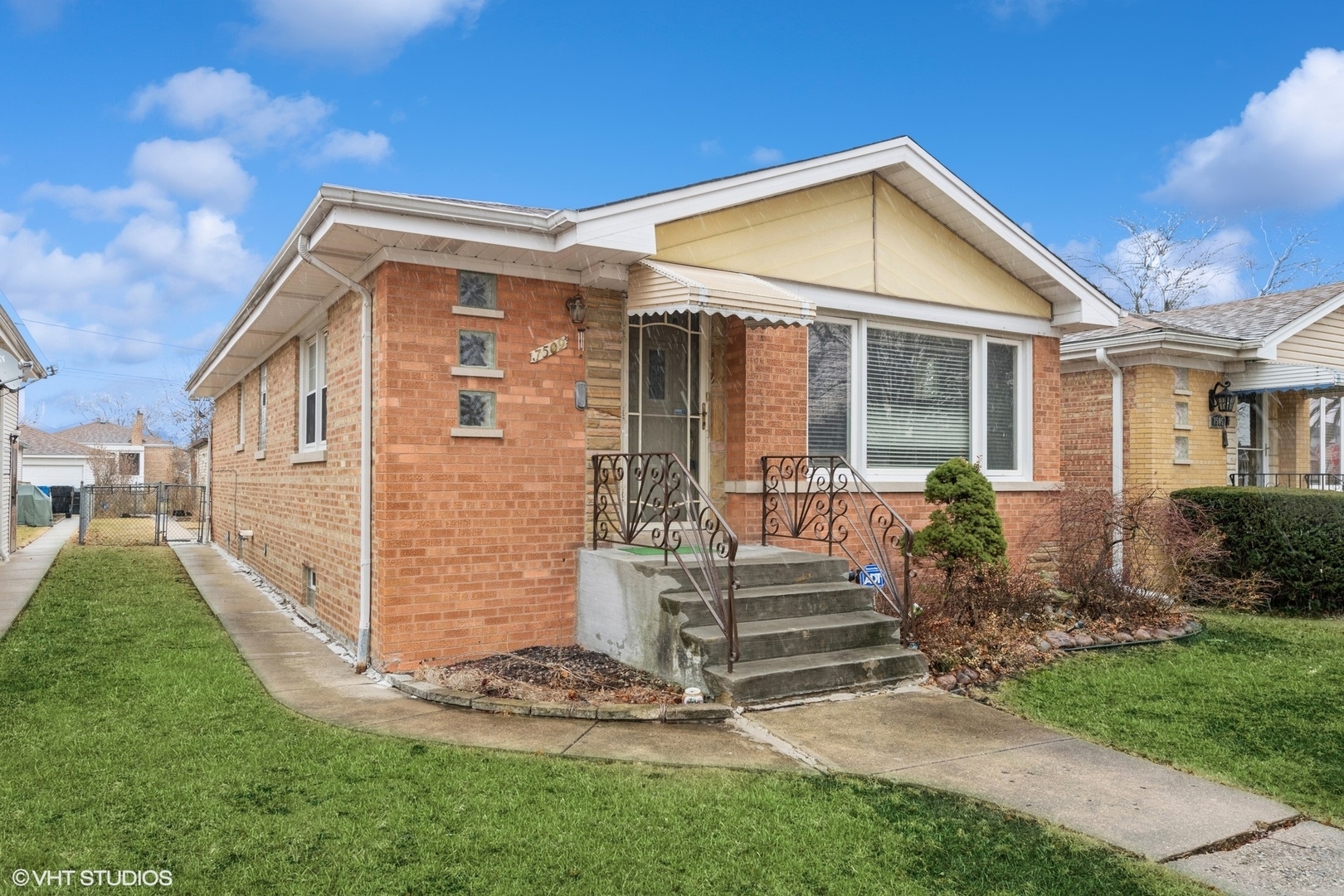 7509 N Oleander Avenue  Chicago IL 60631 photo