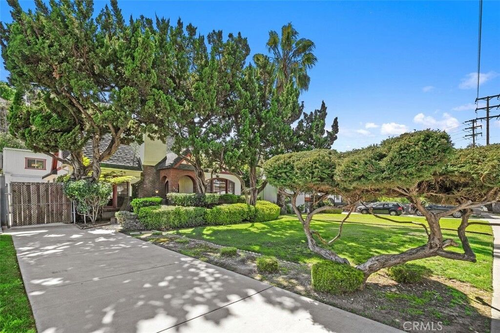 Property Photo:  1632 Oak Grove Drive  CA 90041 