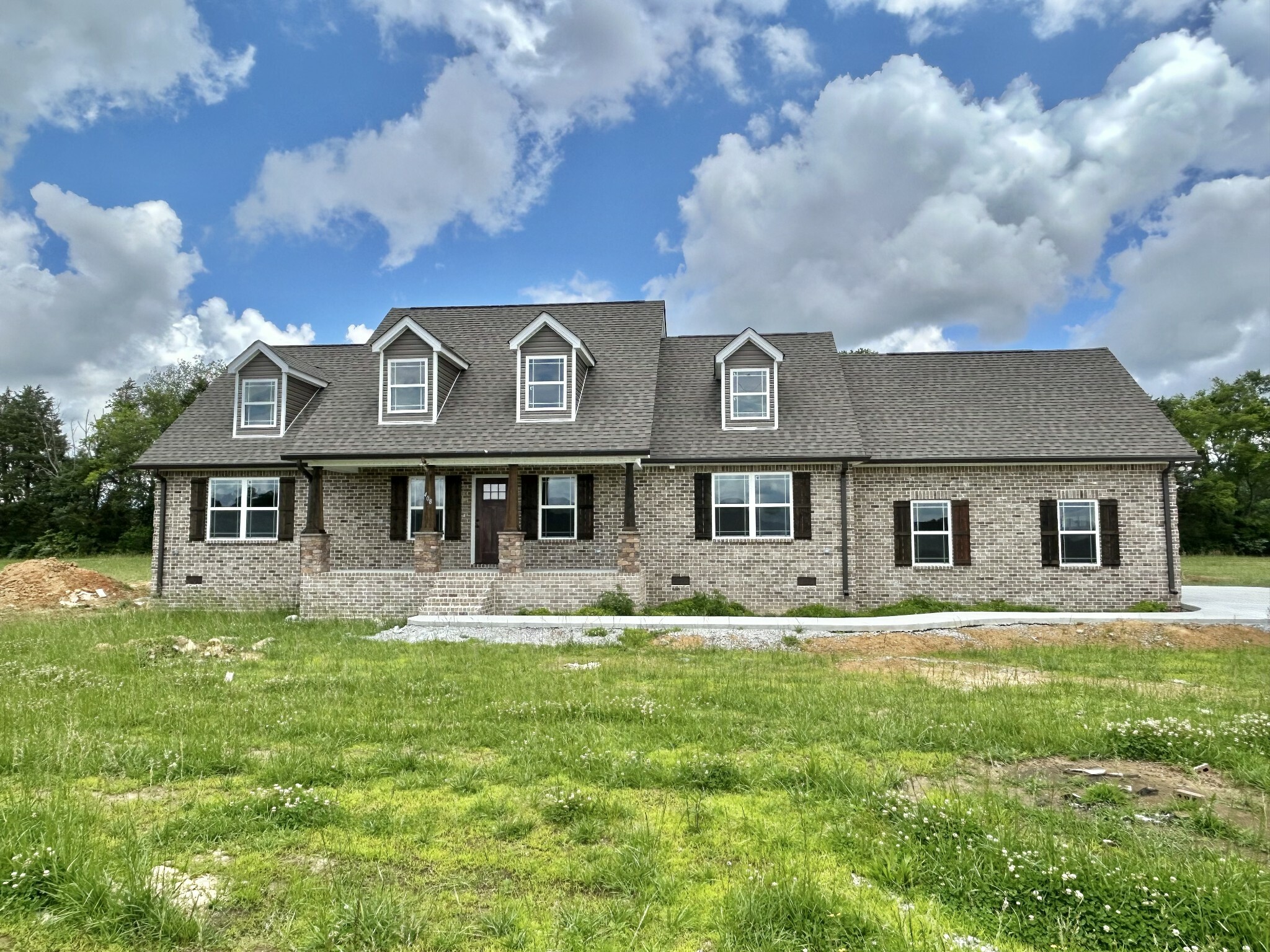 Property Photo: 408 Randall Ln TN 37355