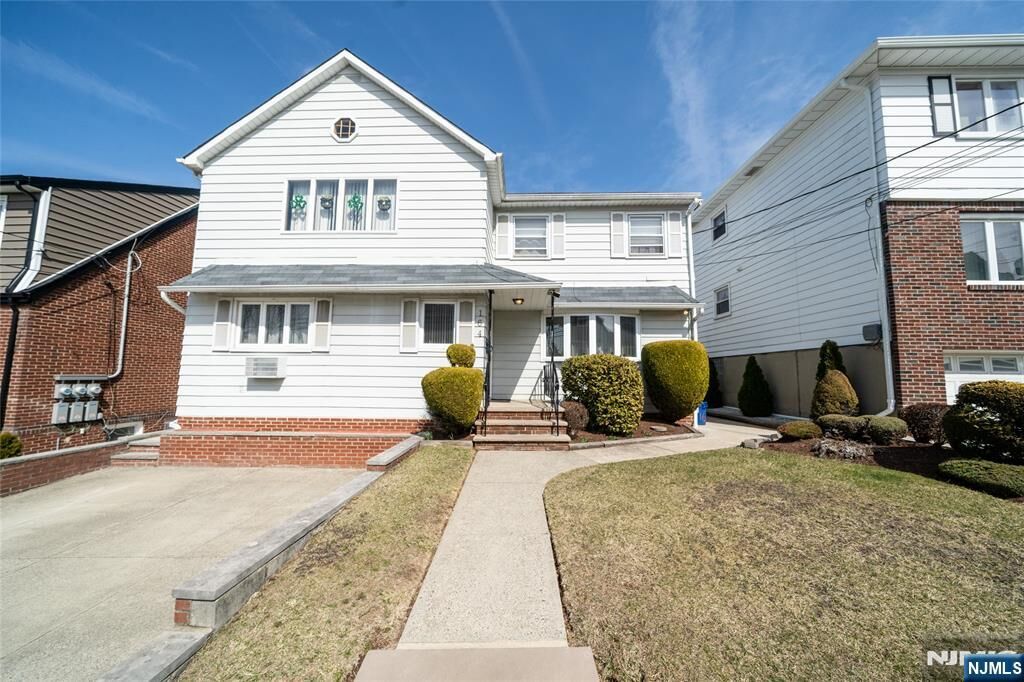 Property Photo:  164 Eagle Street  NJ 07031 