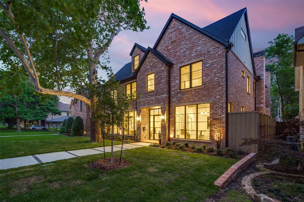 Property Photo: 7422 Villanova Street TX 75225