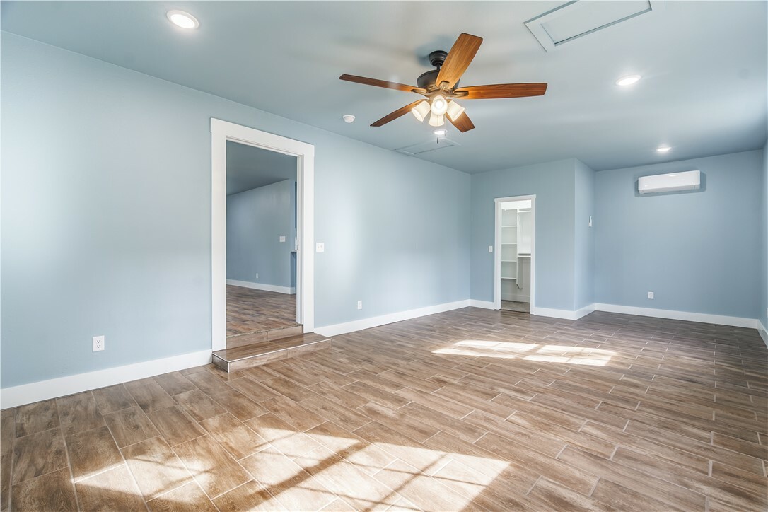 Property Photo: 201 E Douglas Street AR 72753