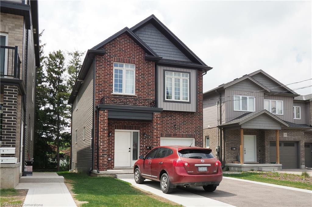 Property Photo:  35 Belmont Avenue W  ON N2M 1L2 