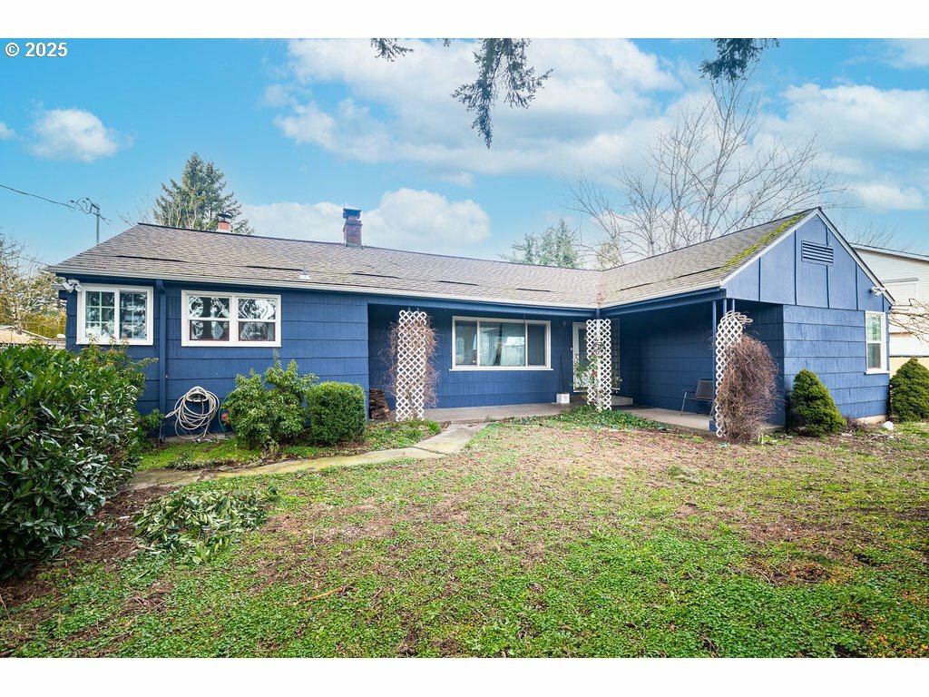 Property Photo: 9103 SE Knapp St OR 97266