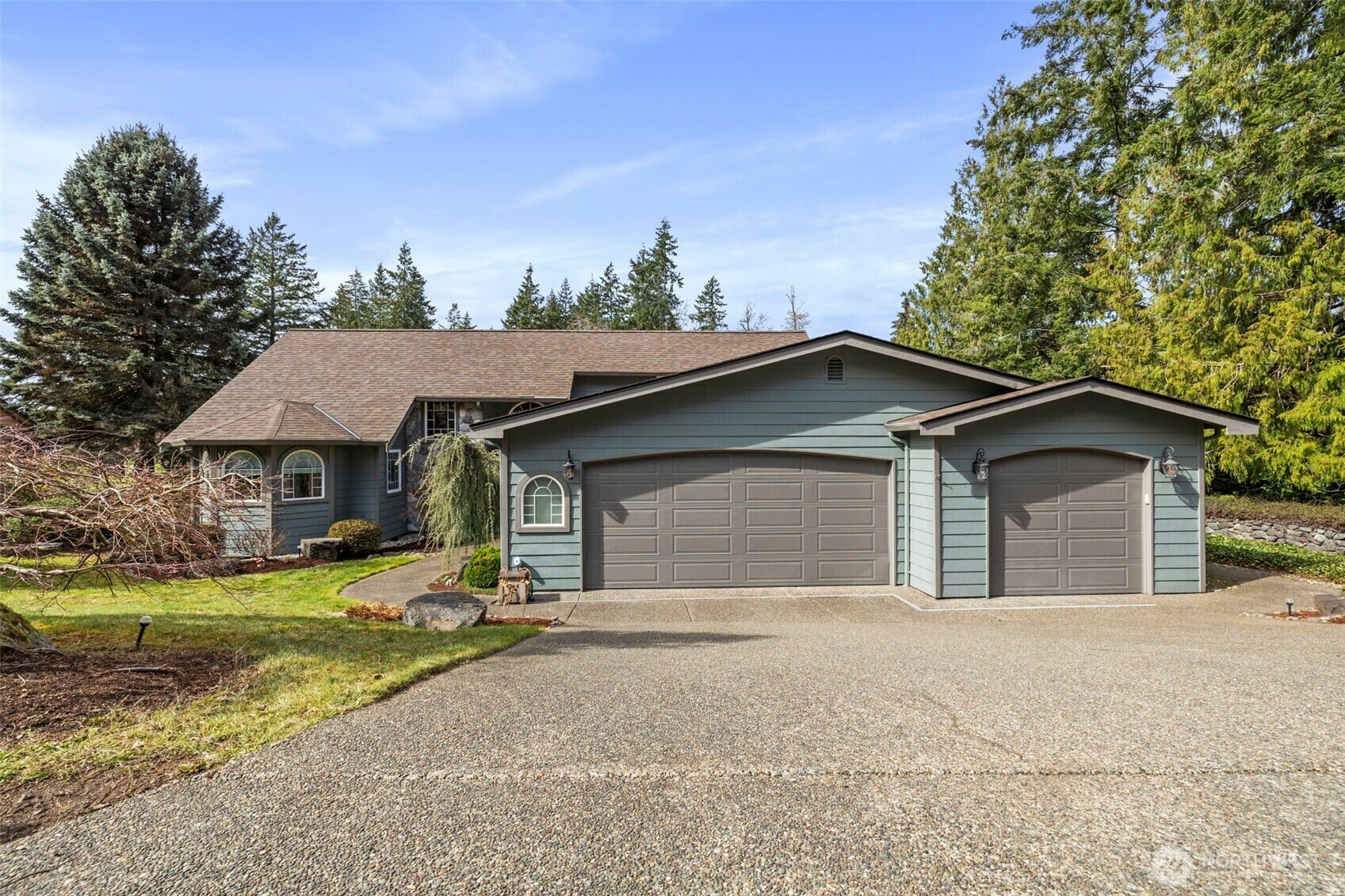 Property Photo: 1180 E Old Ranch Road WA 98524