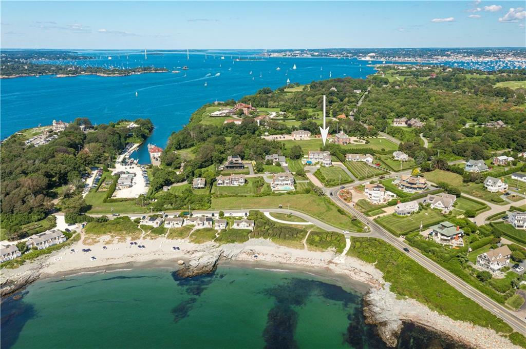 41 Castle Hill Avenue  Newport RI 02840 photo