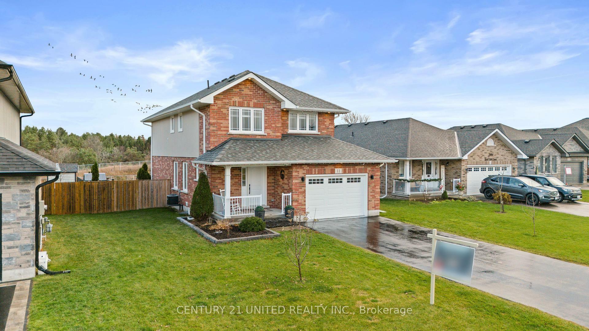 Property Photo: 11 Darrell Drain Crescent ON K0L 2V0