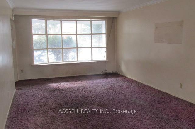Property Photo: 8 Danzig Street ON M1E 2K8