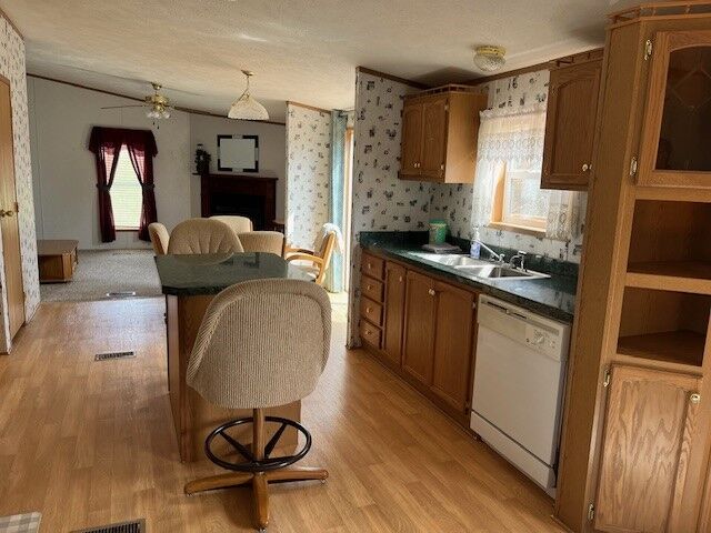 Property Photo: 129 Woodland Acres Lane PA 15012