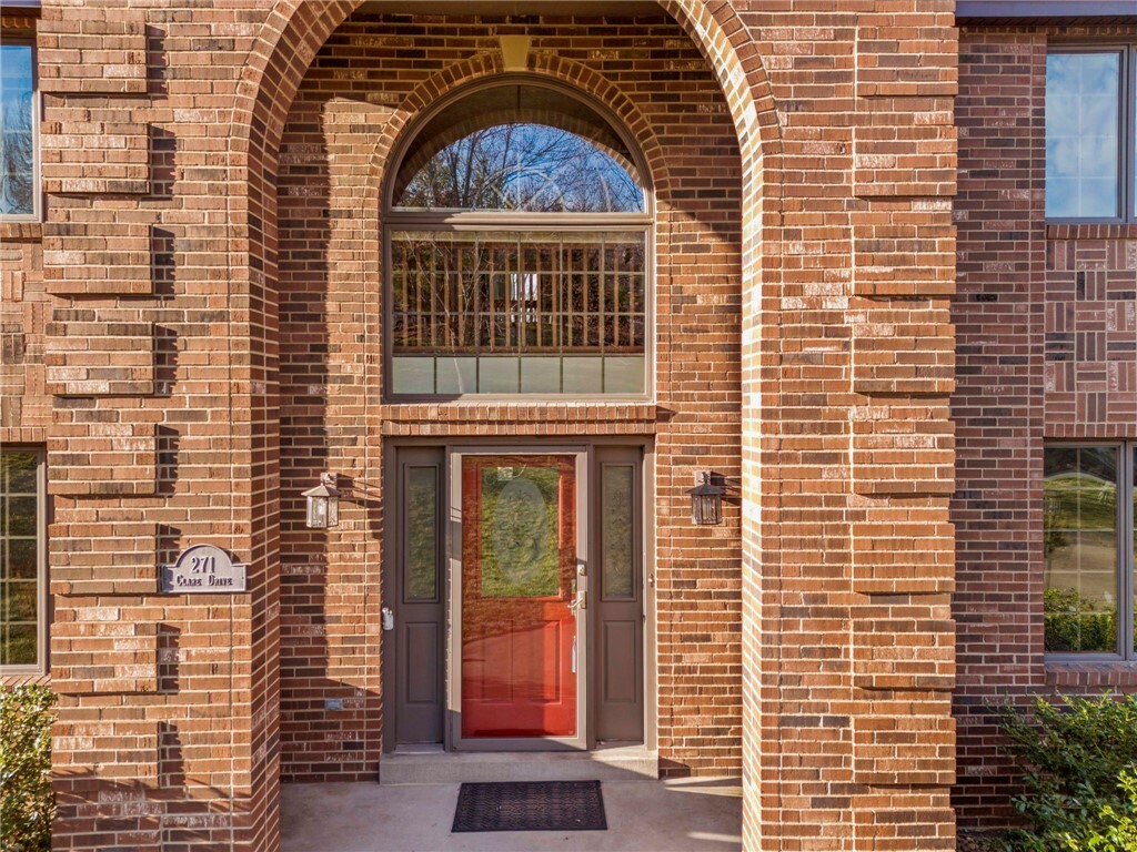 Property Photo: 271 Clare Dr PA 15317