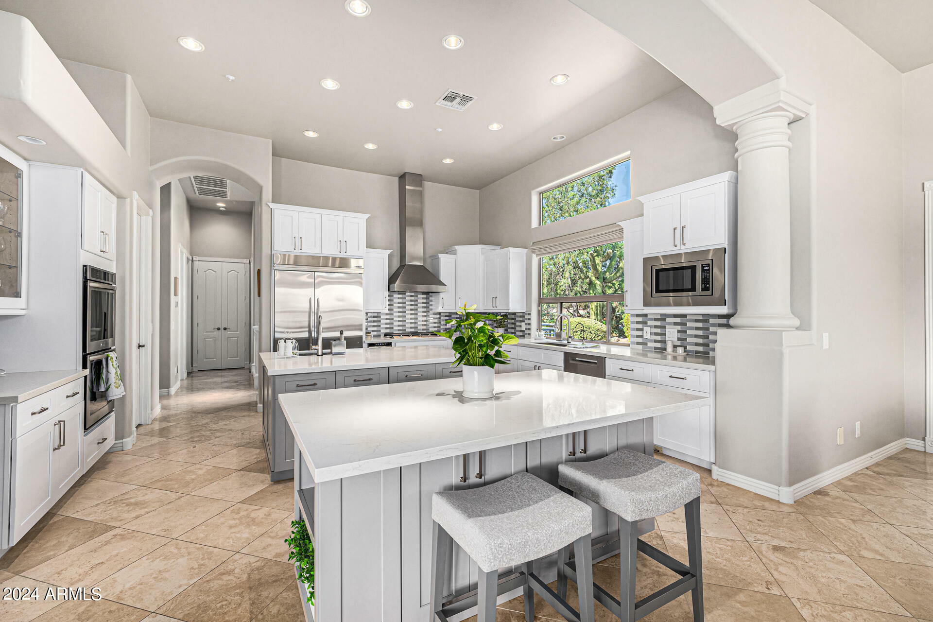 Property Photo: 12201 E Shangri La Road AZ 85259