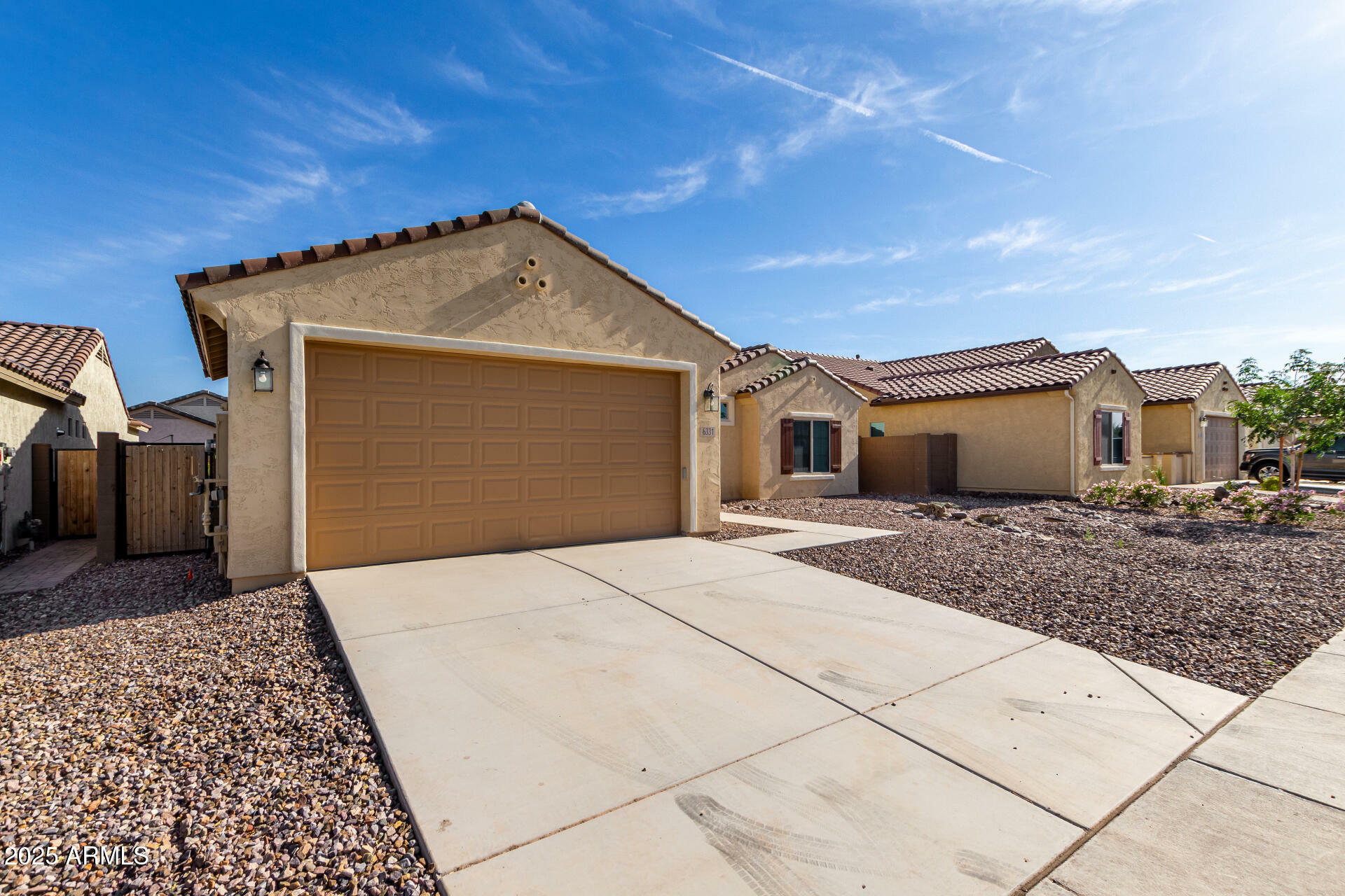 Property Photo: 6331 W Desert Blossom Way AZ 85132
