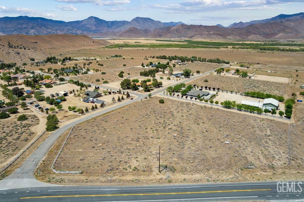 Property Photo: 1 Ford St. Apn 425-101-20 CA 93240