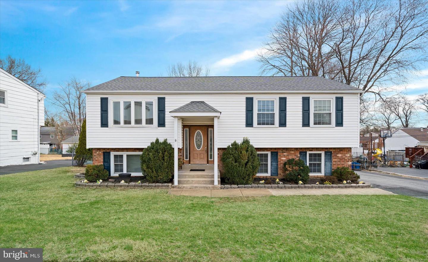 Property Photo:  1331 Cherry Tree Road  PA 19014 