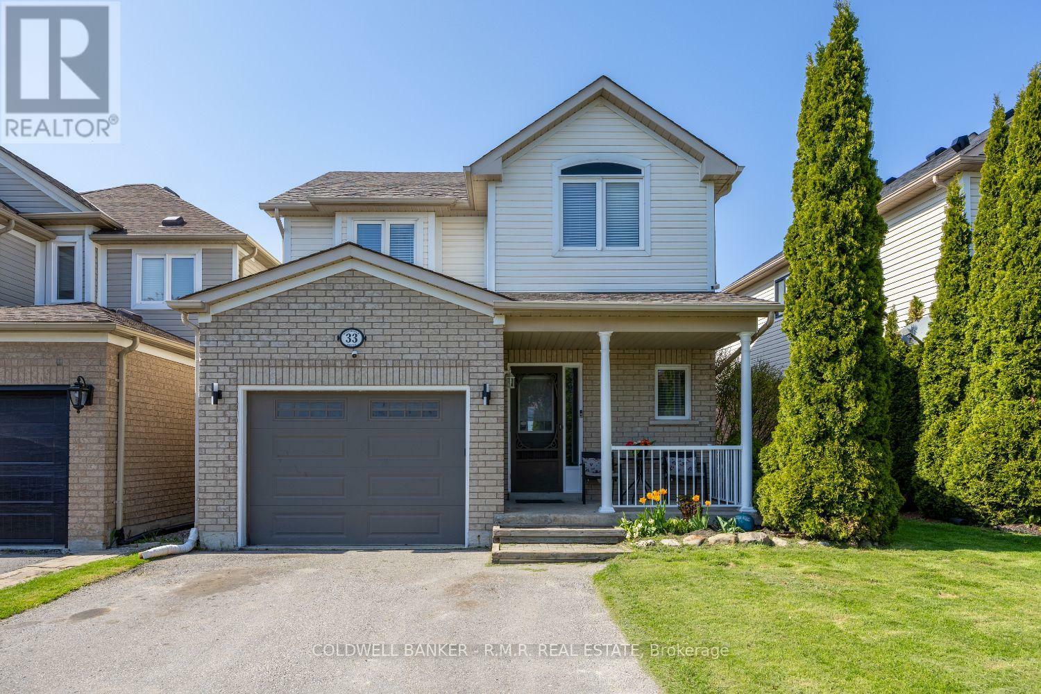 Property Photo: 33 Winchurch Drive ON L9L 1T5