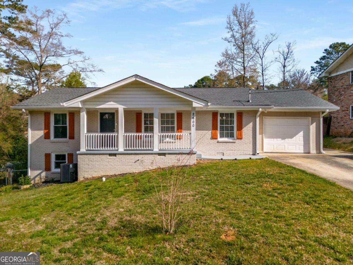 Property Photo: 2600 Cohassett Court GA 30034