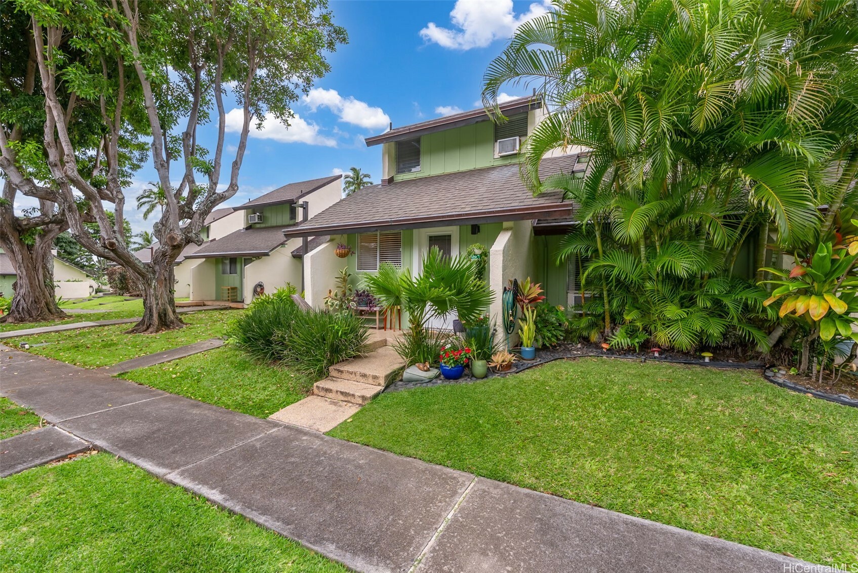 Property Photo: 553 Pepeekeo Street 6 HI 96825