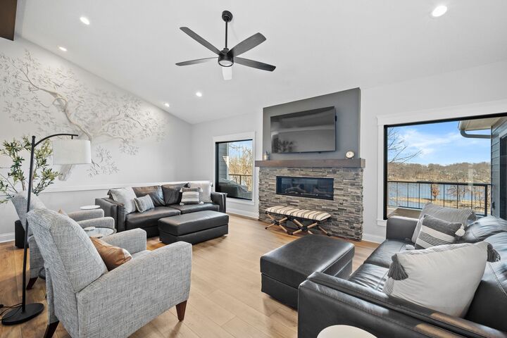 Property Photo: 6882 Panorama Road IA 50216