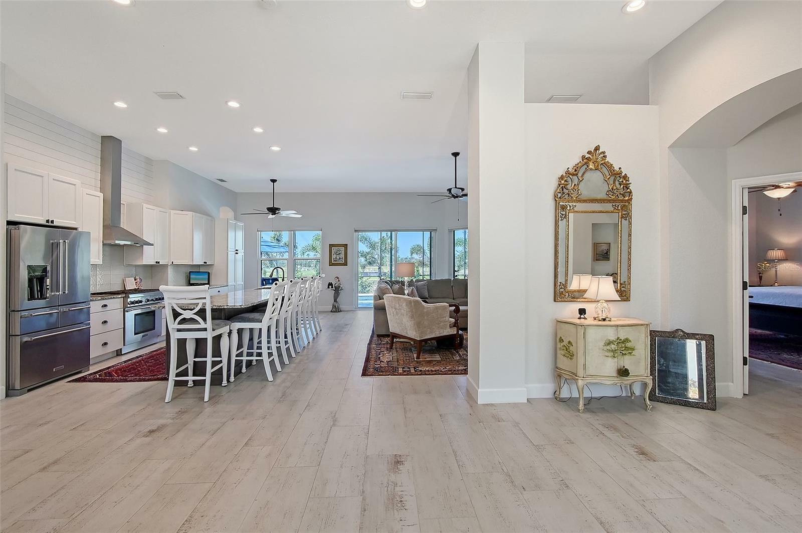 Property Photo: 1110 93rd Street NW FL 34209
