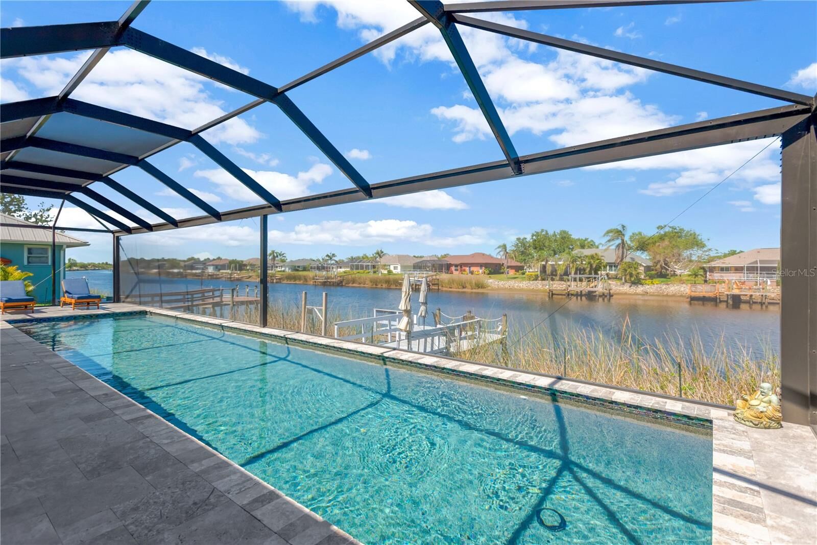 Property Photo: 7094 Kenwood Drive FL 34287