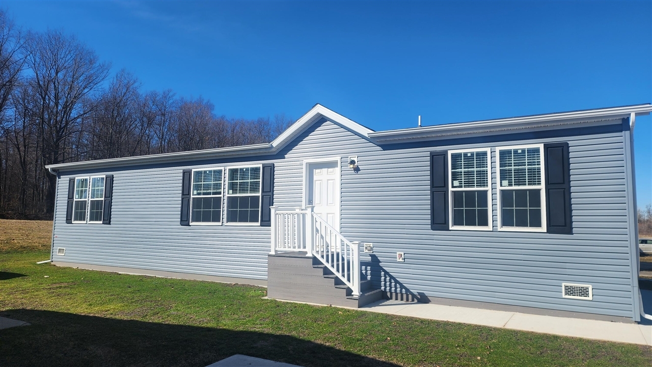 884 Ottawa Court 7  Charlotte MI 48813 photo